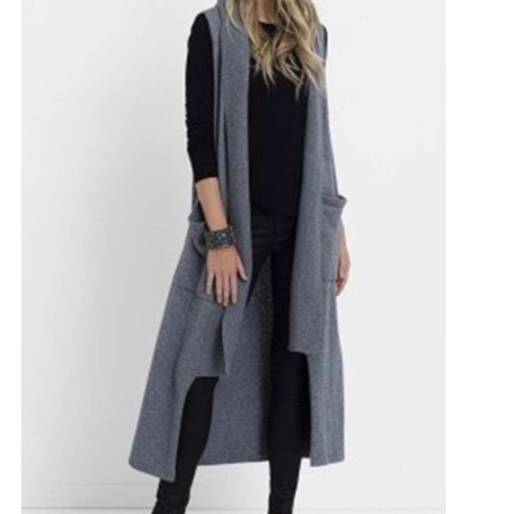 ELK brand Black Knit Wool Blend Hooded Vest Long Line High Low Hem Pocke…